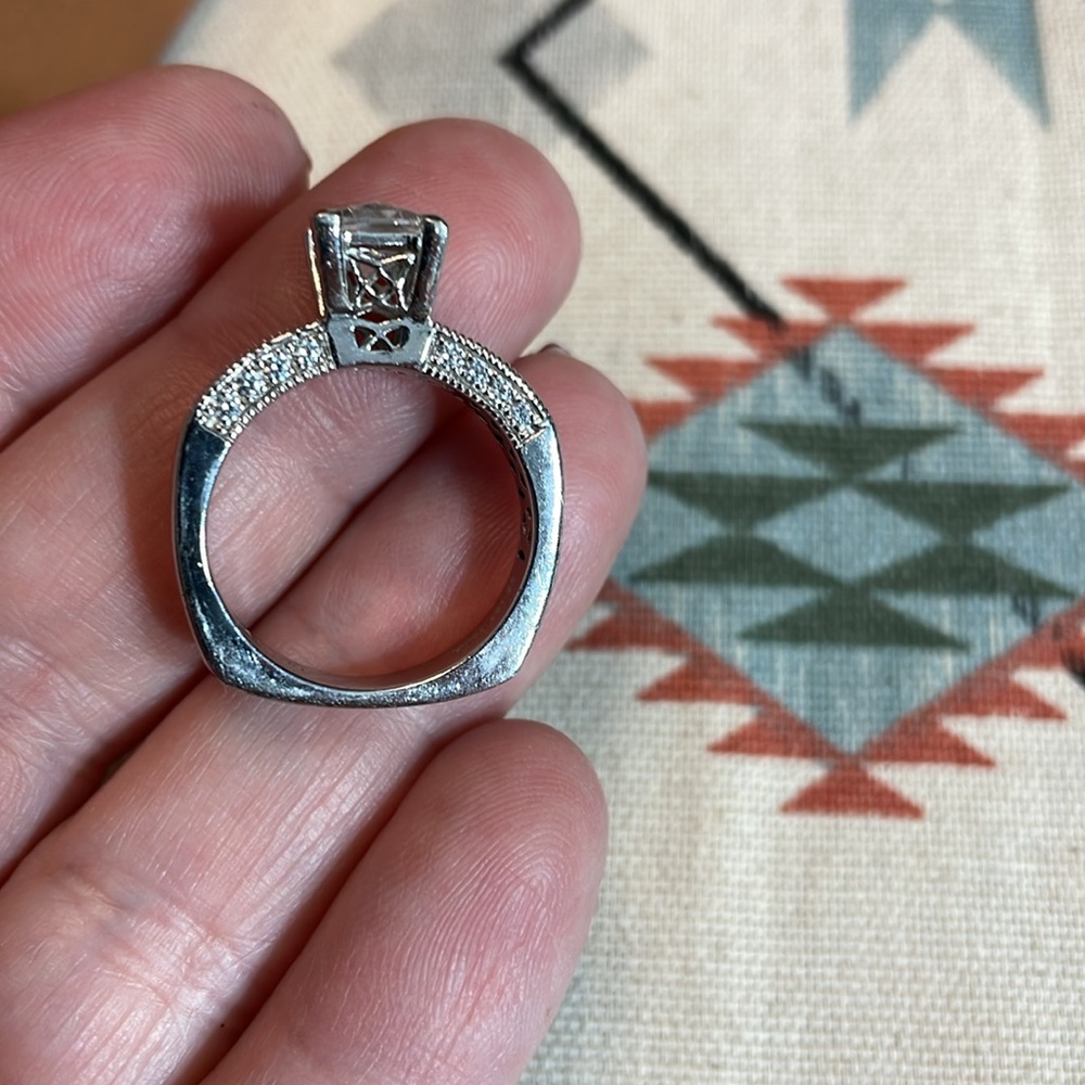 Tycoon ring in heavy 925 sterling with European shank. Gorgeous and heavy. sz 8 - Picture 3 of 7